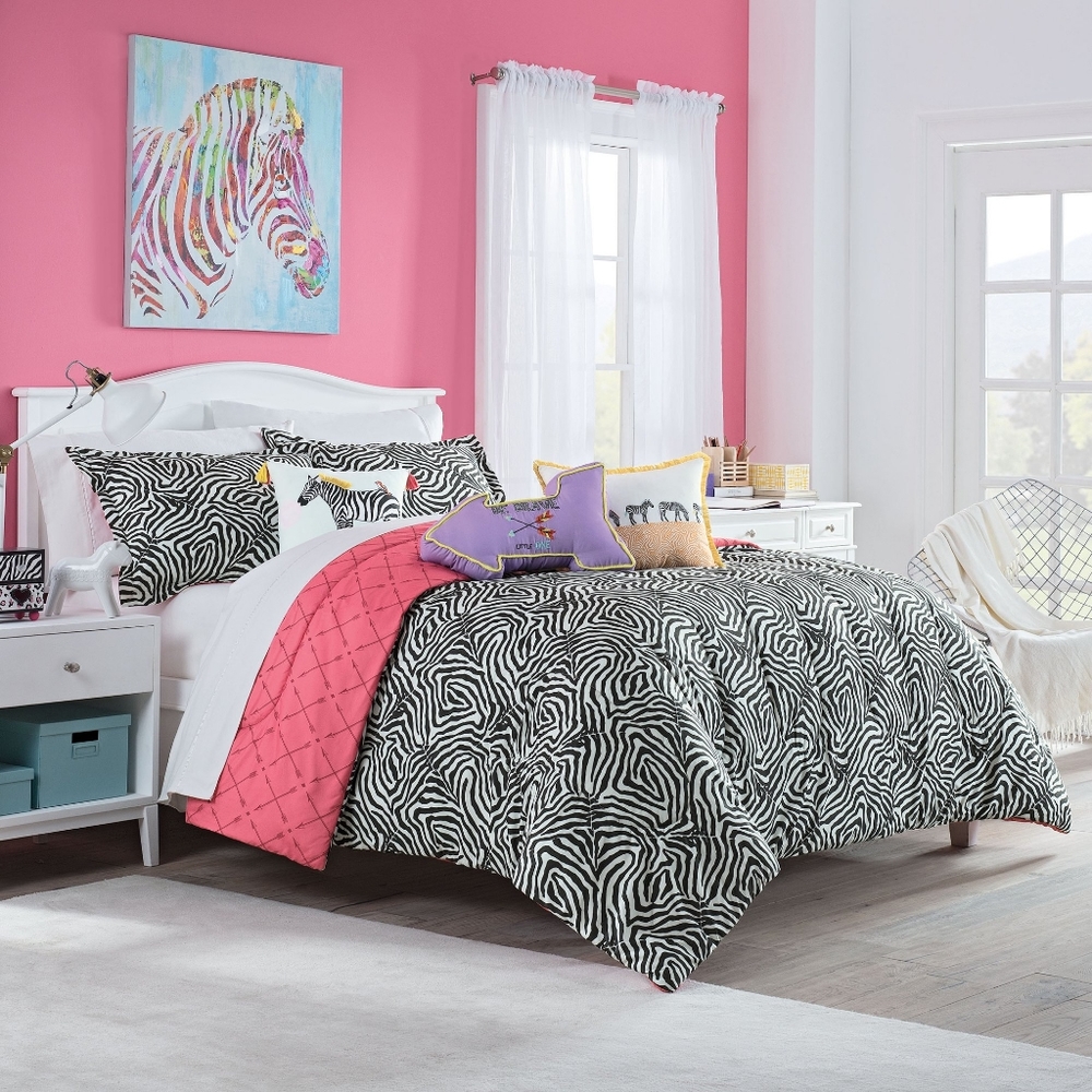 4 Pcs Waverly Spree Wild Life Reversible Zara Print & Pink Full Comforter Set